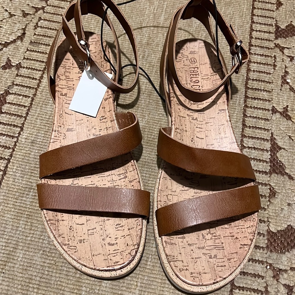 Falls creek sandals